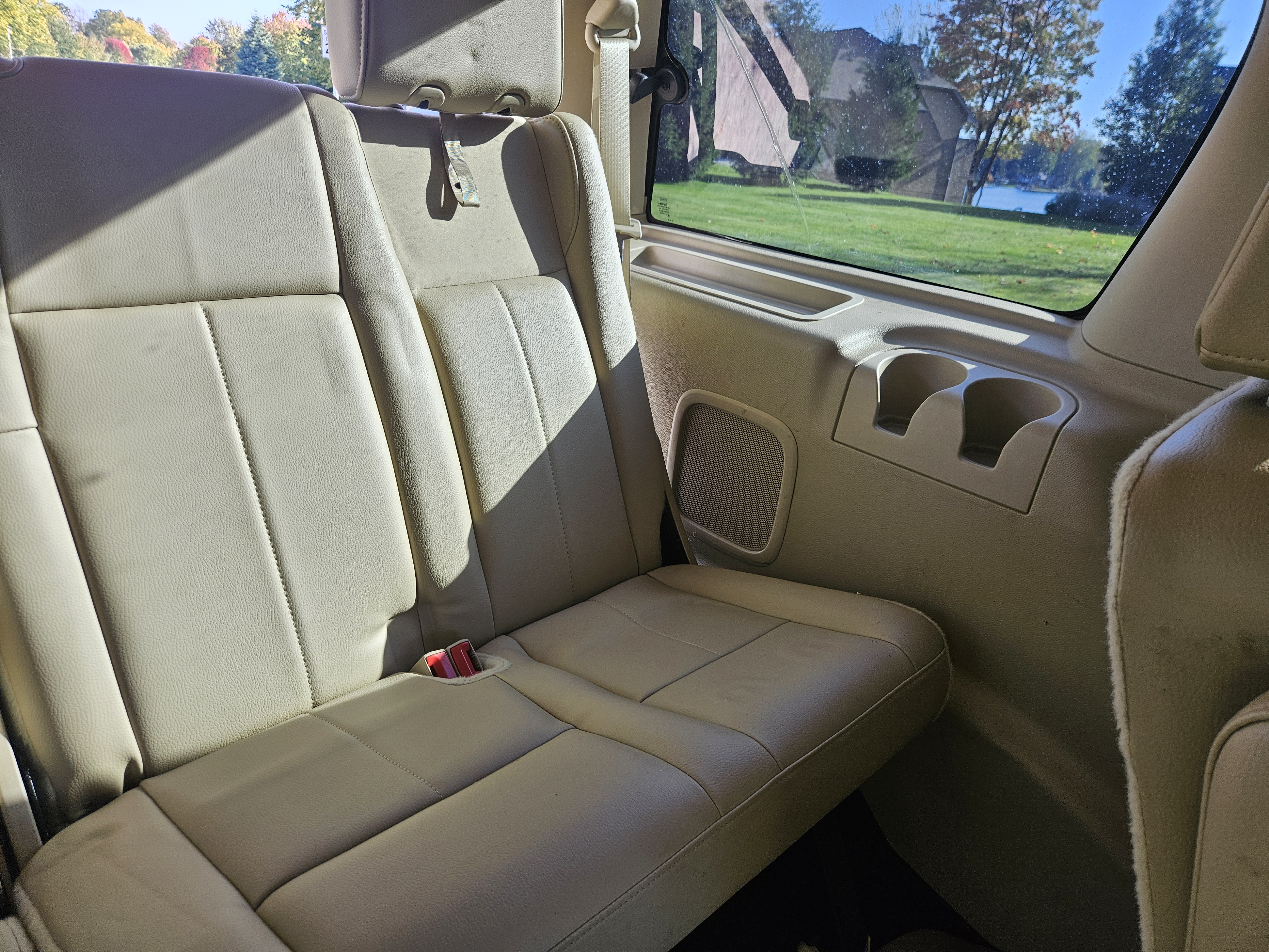 Used 2016 Ford Expedition Limited w/ Equipment Group 301A RWD image 18