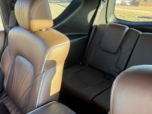 Used 2016 INFINITI QX80 Limited image 15