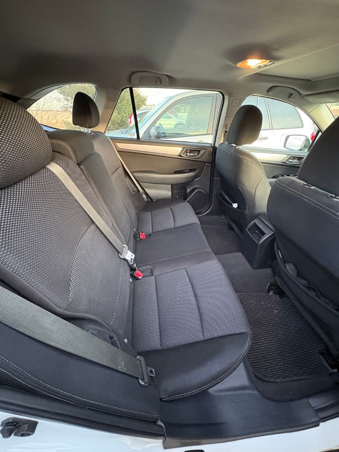 Used 2016 Subaru Outback 2.5i Premium AWD/4WD image 5