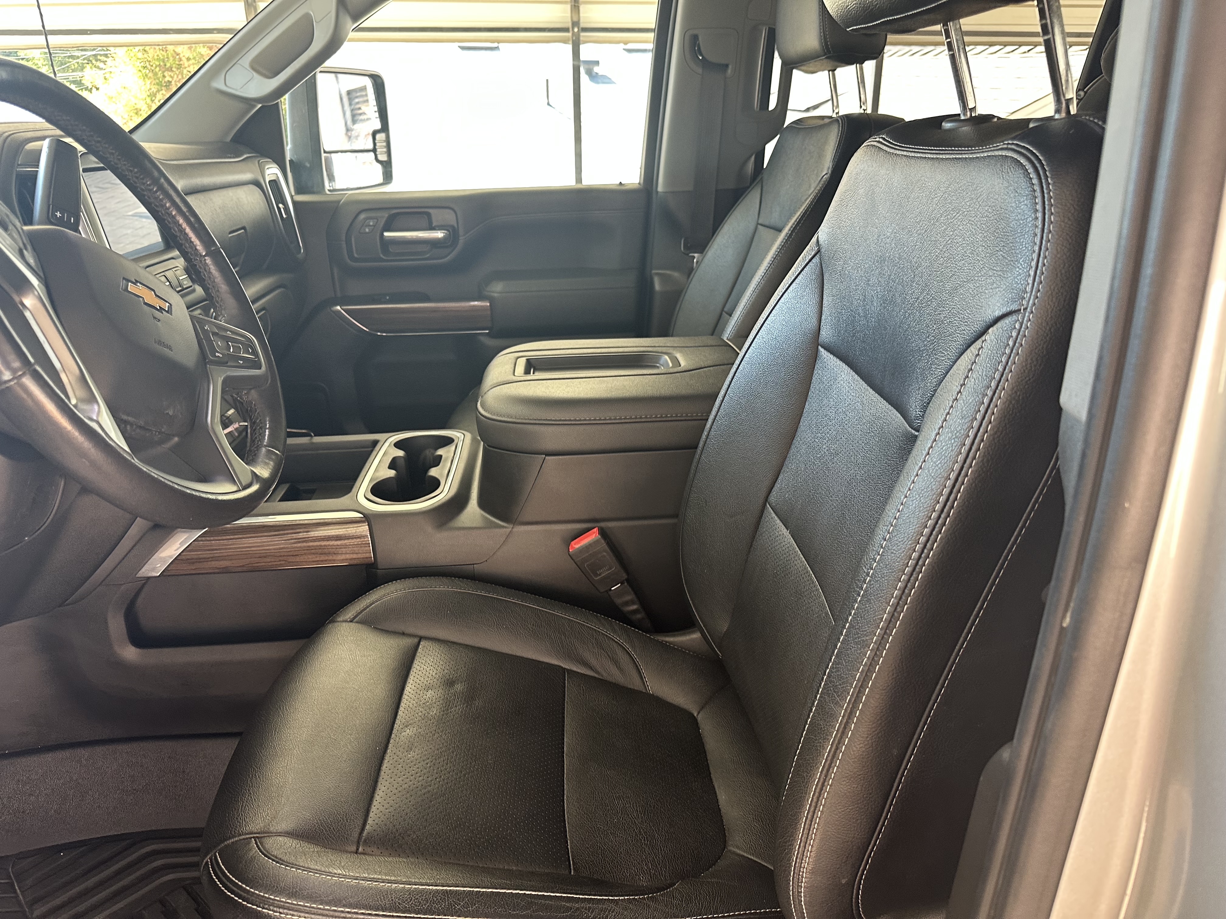Used 2021 Chevrolet Silverado 2500 LT w/ Convenience Package AWD/4WD image 11