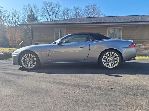 Used 2011 Jaguar XK Convertible image 5