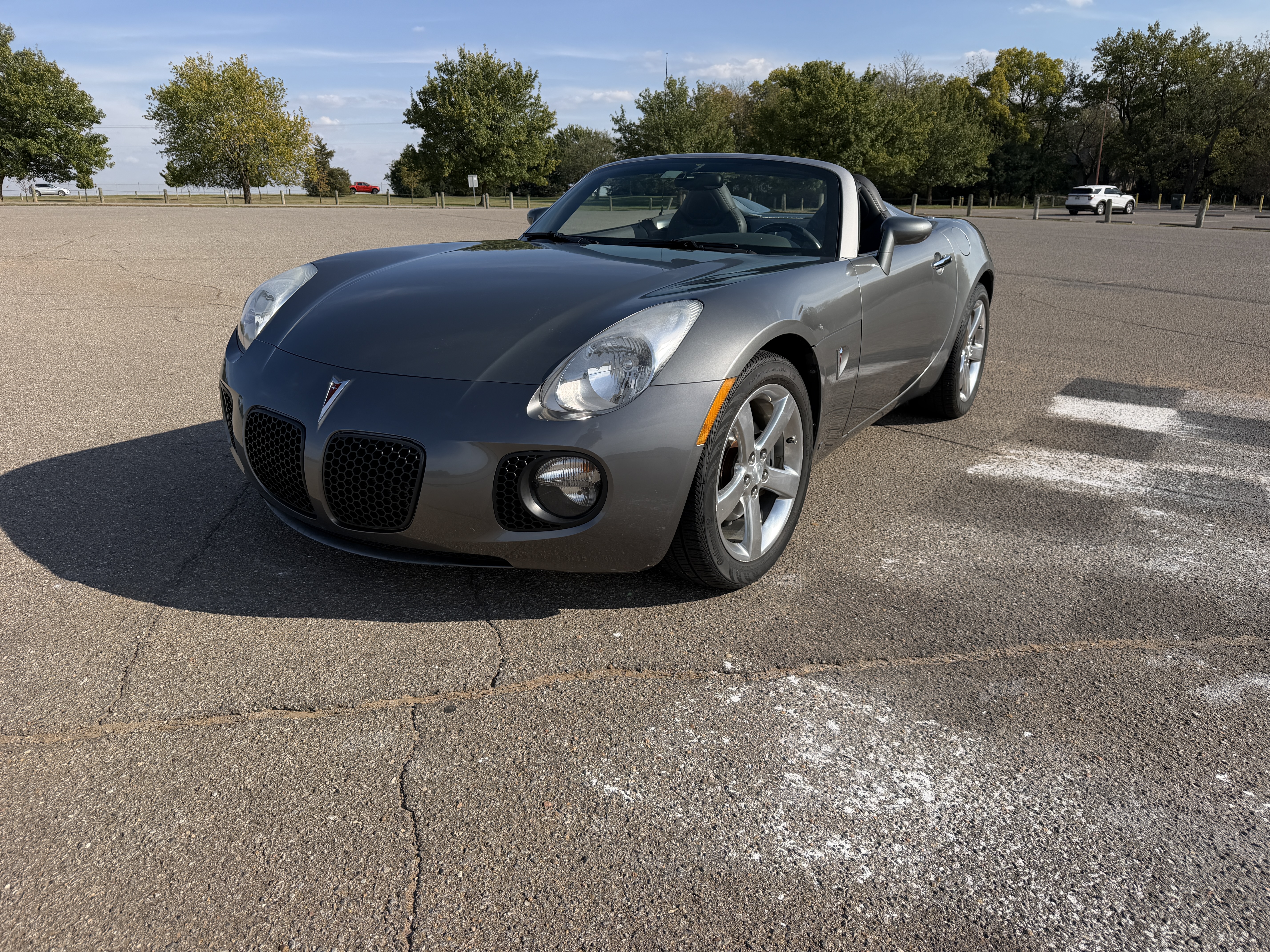 Used 2007 Pontiac Solstice GXP w/ Premium Package RWD image 25