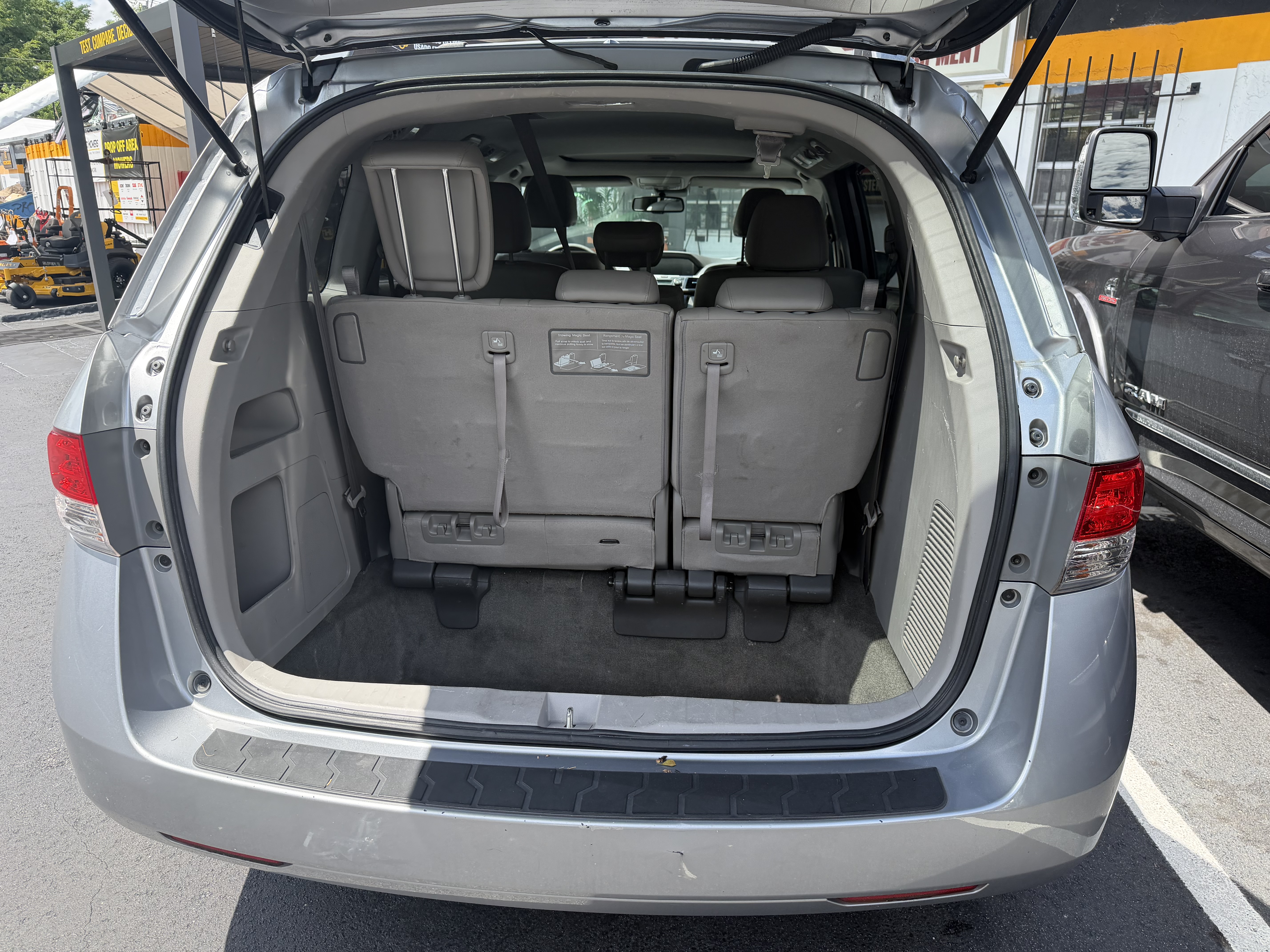 Used 2016 Honda Odyssey EX-L image 17