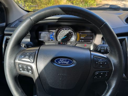 Used 2022 Ford Ranger Lariat w/ Tremor Off-Road Package AWD/4WD image 17