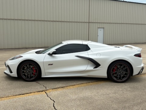 Used 2023 Chevrolet Corvette Stingray Premium Conv w/ Z51 Performance Package RWD image 1
