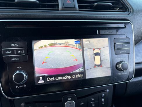 Used 2019 Nissan Leaf SL w/ SL Technology Package image 14