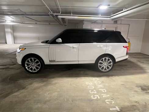 Used 2017 Land Rover Range Rover image 5