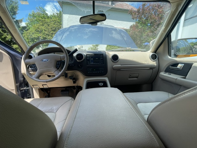 Used 2004 Ford Expedition Eddie Bauer AWD/4WD image 4