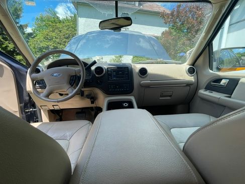 Used 2004 Ford Expedition Eddie Bauer AWD/4WD image 4