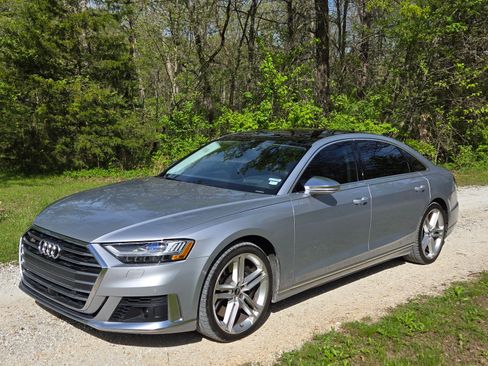 Used 2021 Audi S8 L w/ Full Leather Package AWD/4WD image 2