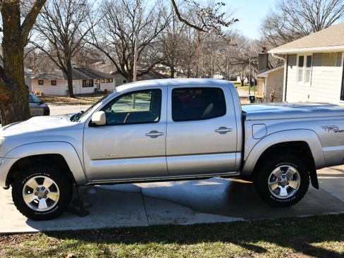 Used 2008 Toyota Tacoma PreRunner image 27
