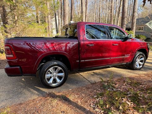 Used 2022 RAM 1500 Limited AWD/4WD image 2