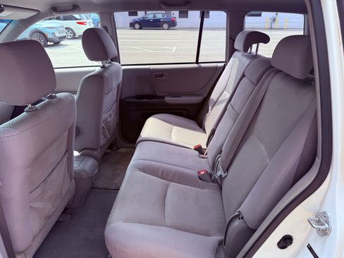 Used 2006 Toyota Highlander 2WD Hybrid image 9
