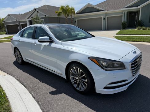 Used 2015 Hyundai Genesis 3.8 w/ Option Group 04 image 2