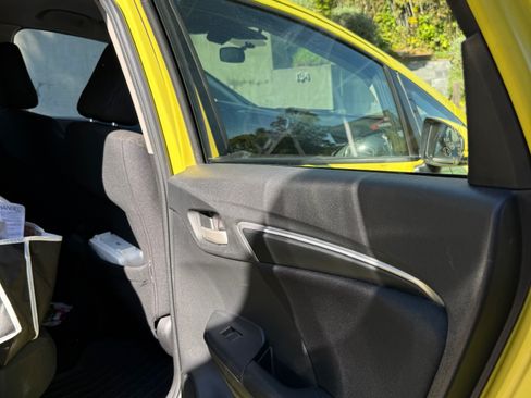 Used 2016 Honda Fit LX image 9