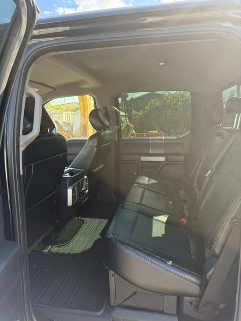 Used 2018 Ford F250 Lariat w/ Lariat Value Package AWD/4WD image 5