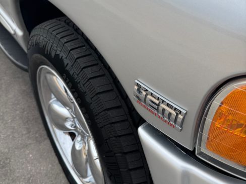 Used 2005 Dodge Ram 1500 Truck SLT w/ Daytona Edition Group image 10