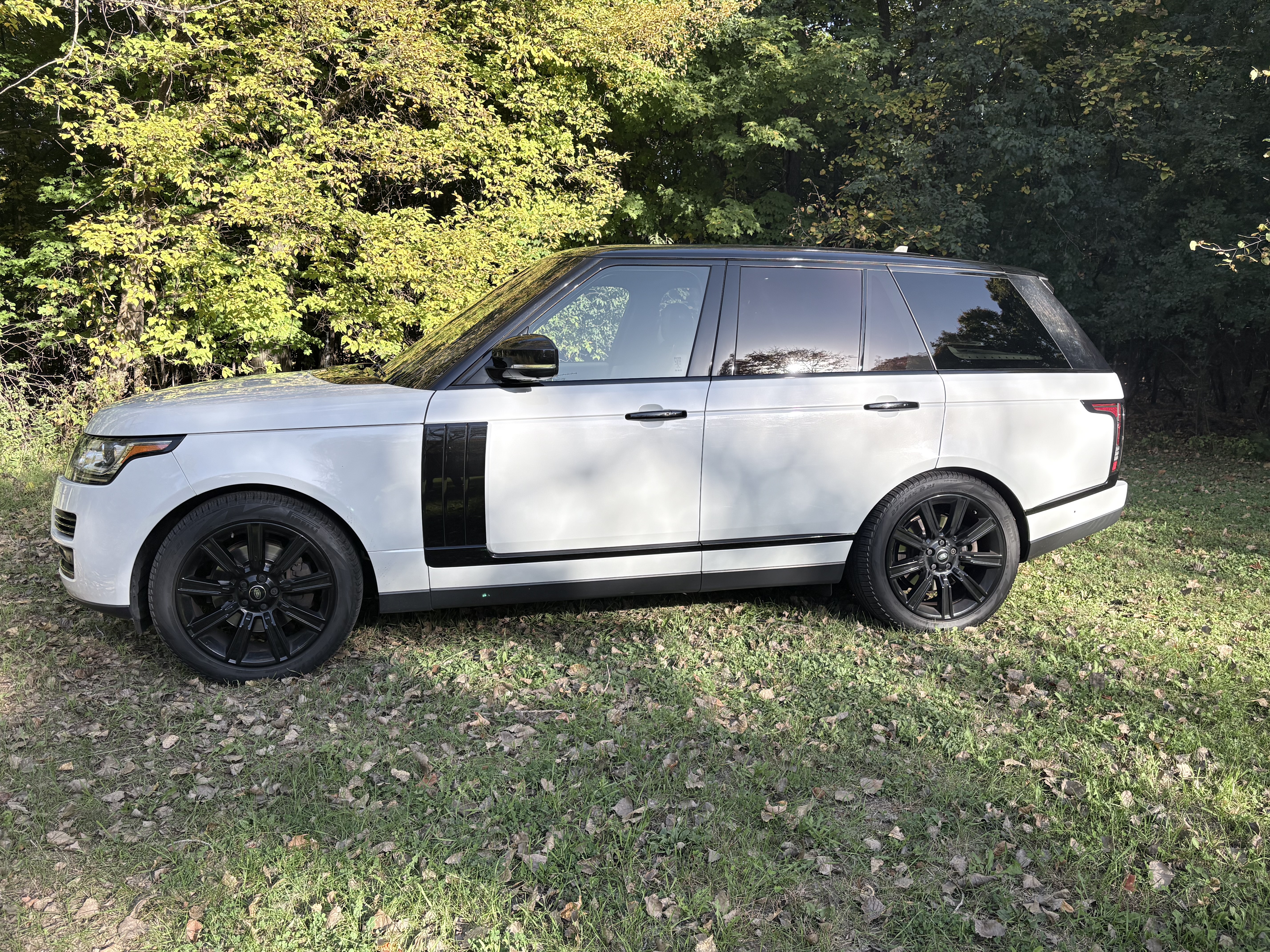 Used 2016 Land Rover Range Rover HSE AWD/4WD image 24