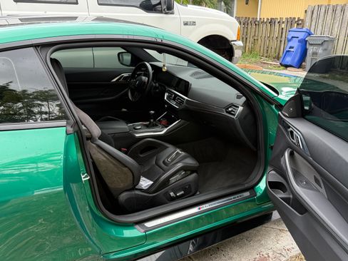 Used 2021 BMW M4 Coupe image 4