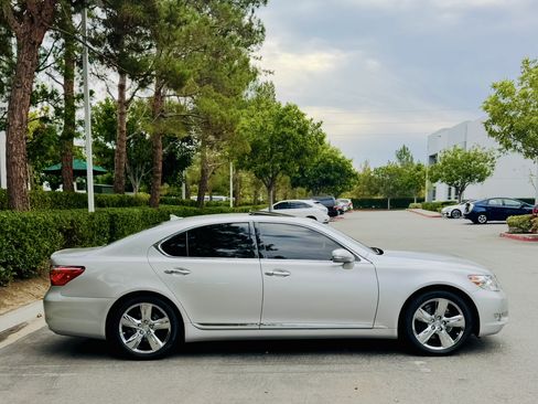 Used 2011 Lexus LS 460 image 10
