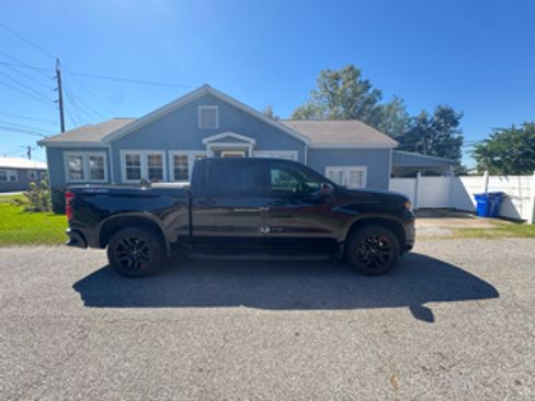 Used 2023 Chevrolet Silverado 1500 RST w/ Redline Edition image 8