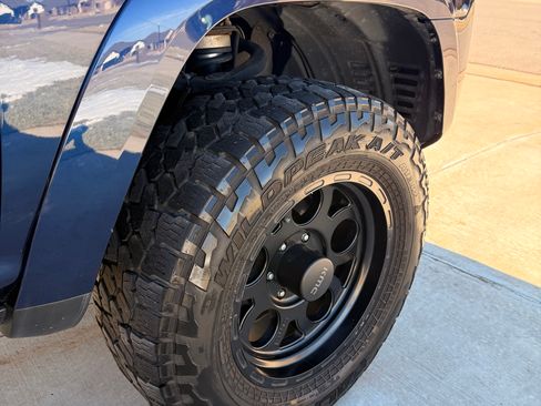 Used 2020 Toyota 4Runner SR5 Premium w/ Moonroof Package image 27