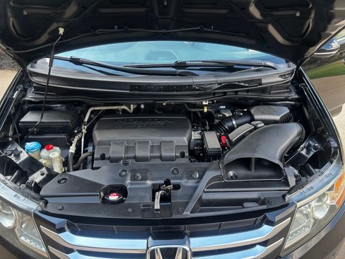 Used 2014 Honda Odyssey Touring Elite image 6