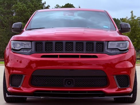 Used 2018 Jeep Grand Cherokee Trackhawk AWD/4WD image 4