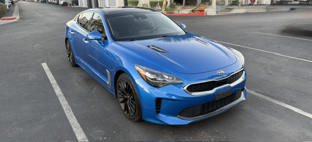 Used 2018 Kia Stinger Premium RWD image 1