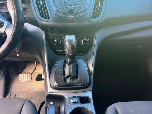 Used 2015 Ford Escape S image 20
