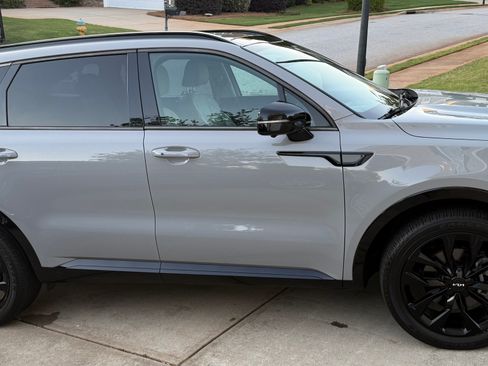 Used 2022 Kia Sorento SX FWD image 2