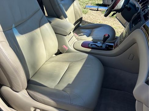 Used 2002 Lexus ES 330 image 2