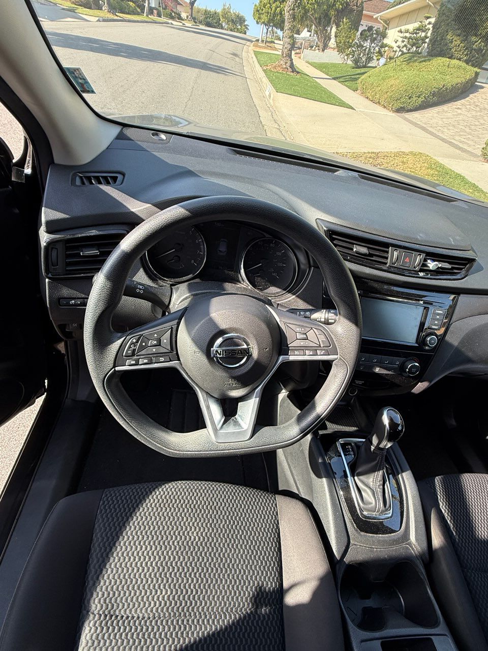 Used 2020 Nissan Rogue Sport S FWD image 15