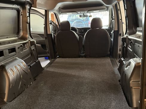 Used 2021 RAM ProMaster City Tradesman SLT image 14