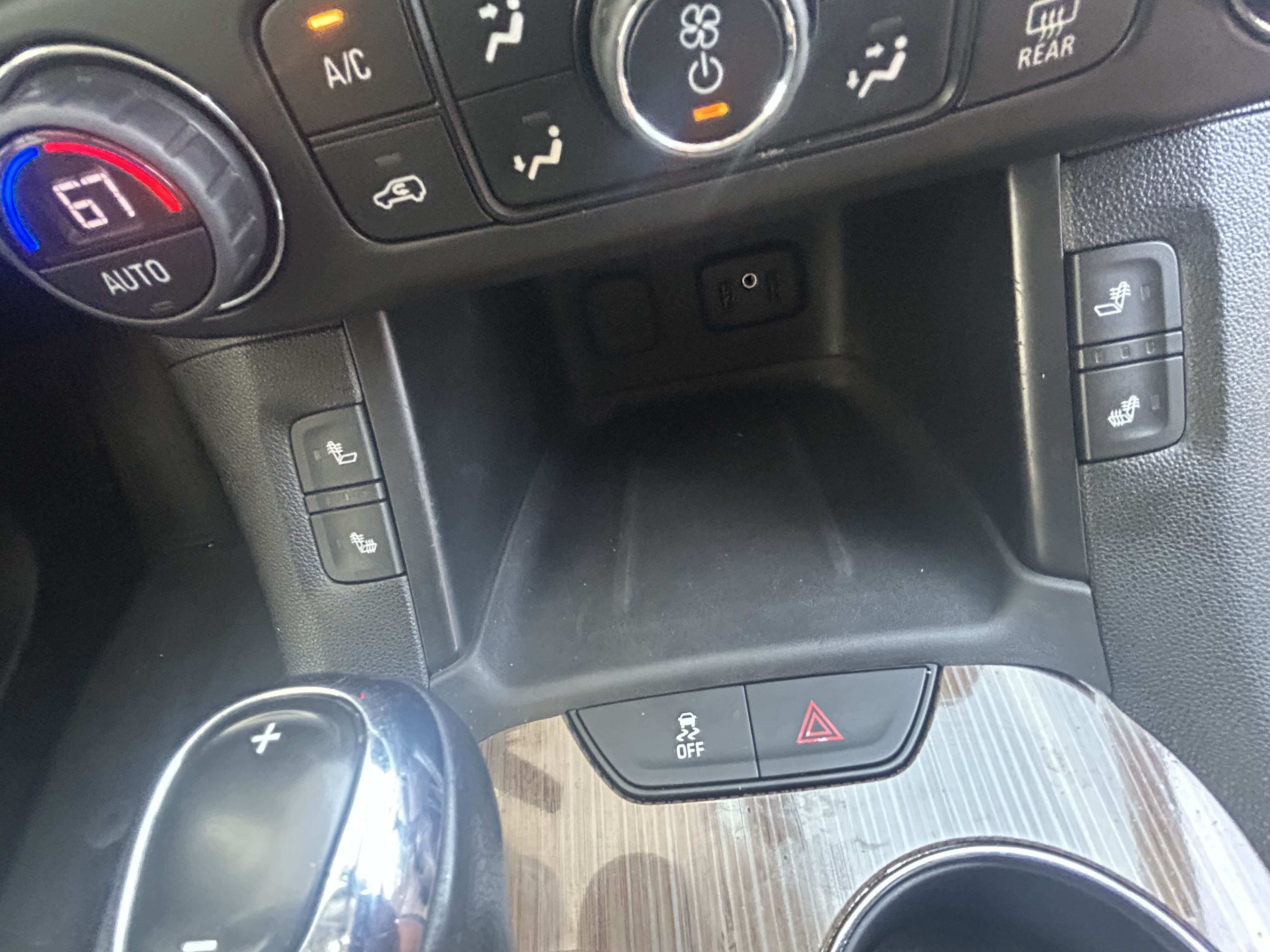 Used 2019 GMC Acadia SLE w/ Driver Alert Package I AWD/4WD image 14