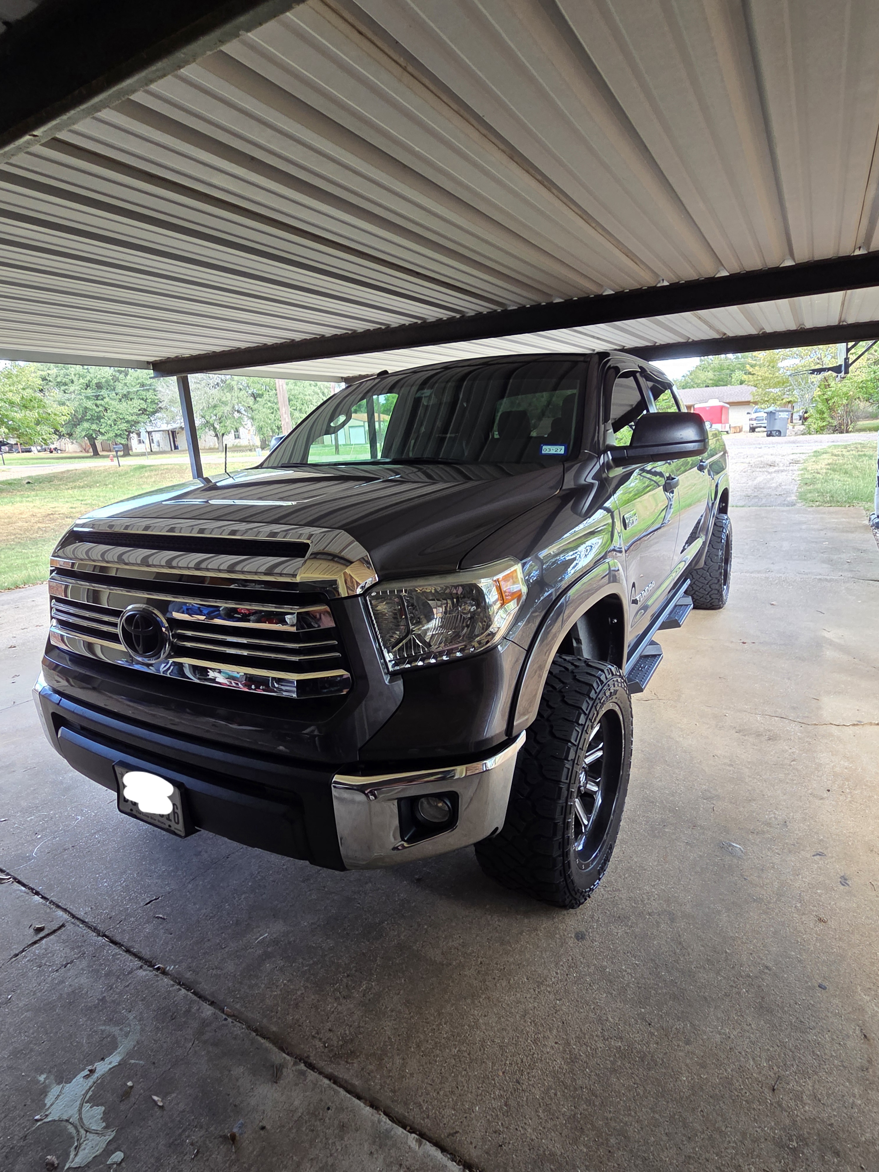 Used 2014 Toyota Tundra SR5 w/ SR5 Upgrade Package RWD image 4
