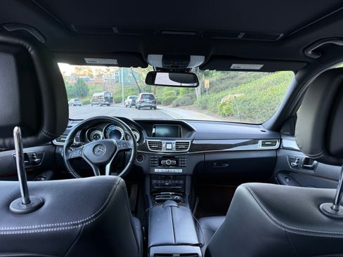 Used 2014 Mercedes-Benz E 350 Sedan image 15