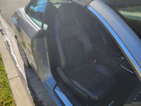 Used 2011 Mercedes-Benz E 350 Cabriolet image 25