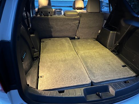 Used 2015 Ford Explorer Limited w/ Equipment Group 302A image 9