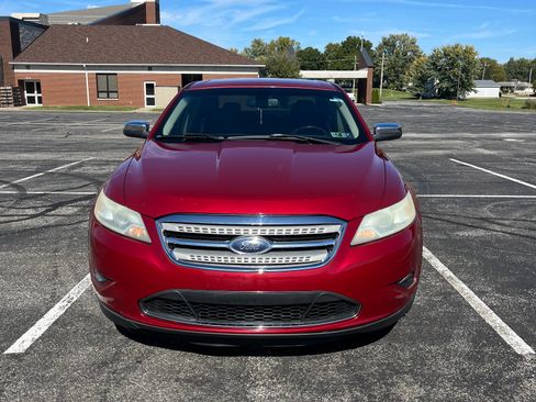 Used 2010 Ford Taurus Limited image 5