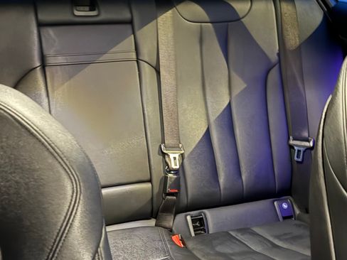 Used 2020 BMW 530e w/ Convenience Package image 6