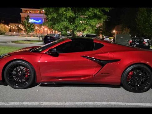Used 2024 Chevrolet Corvette Z06 image 4