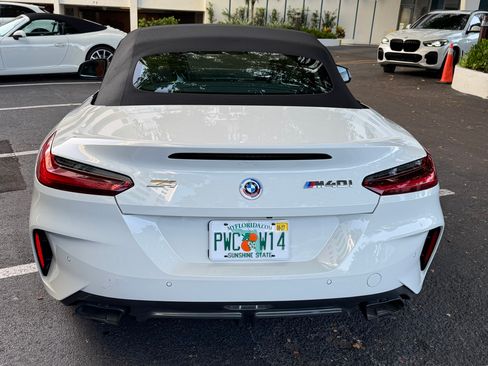 Used 2022 BMW Z4 M40i w/ Premium Package RWD image 4