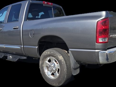 Used 2005 Dodge Ram 2500 Truck SLT image 9