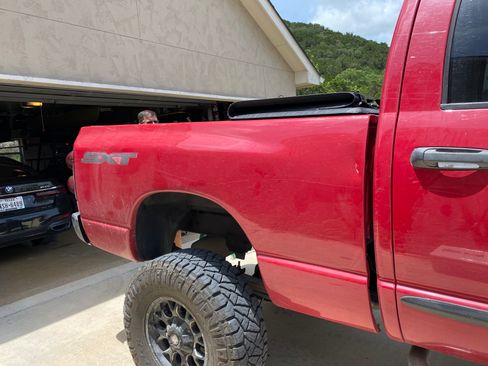 Used 2008 Dodge Ram 2500 Truck ST AWD/4WD image 2