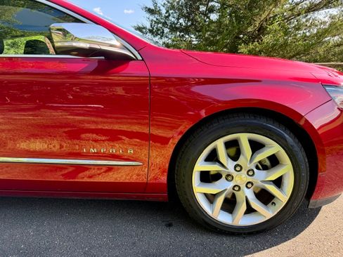 Used 2015 Chevrolet Impala LTZ FWD image 8