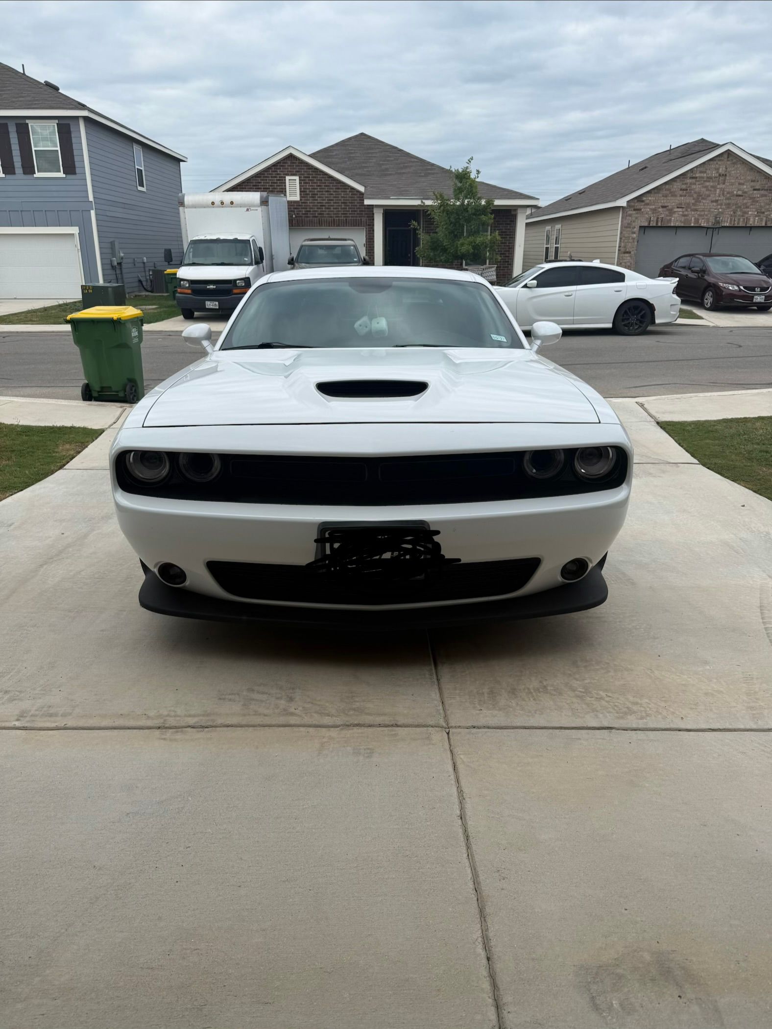 Used 2015 Dodge Challenger SRT w/ Technology Group RWD image 16