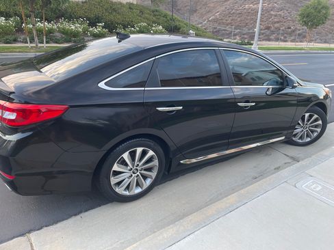 Used 2016 Hyundai Sonata Sport w/ Option Group 02 image 15