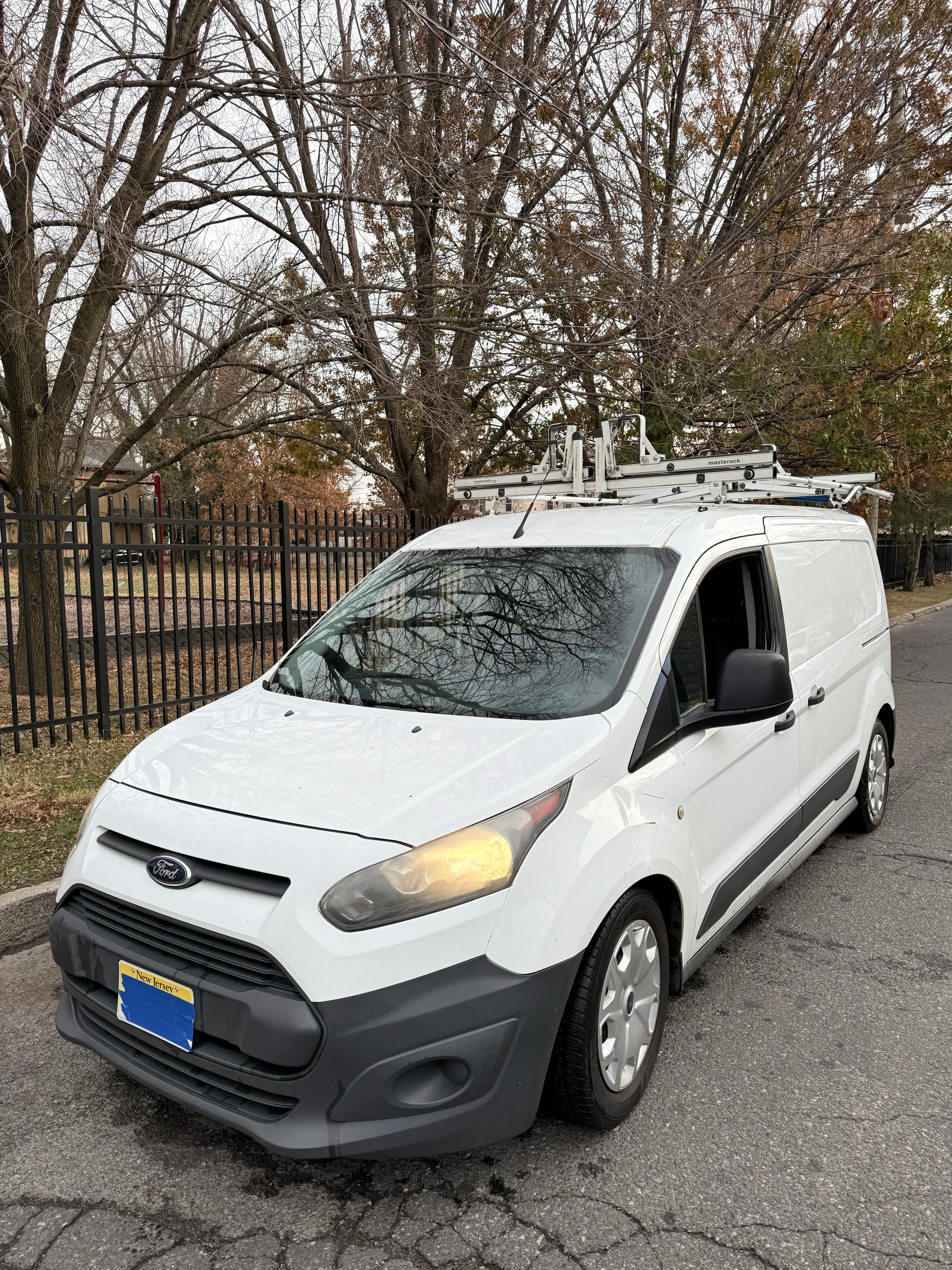 Used 2015 Ford Transit Connect XL FWD image 1