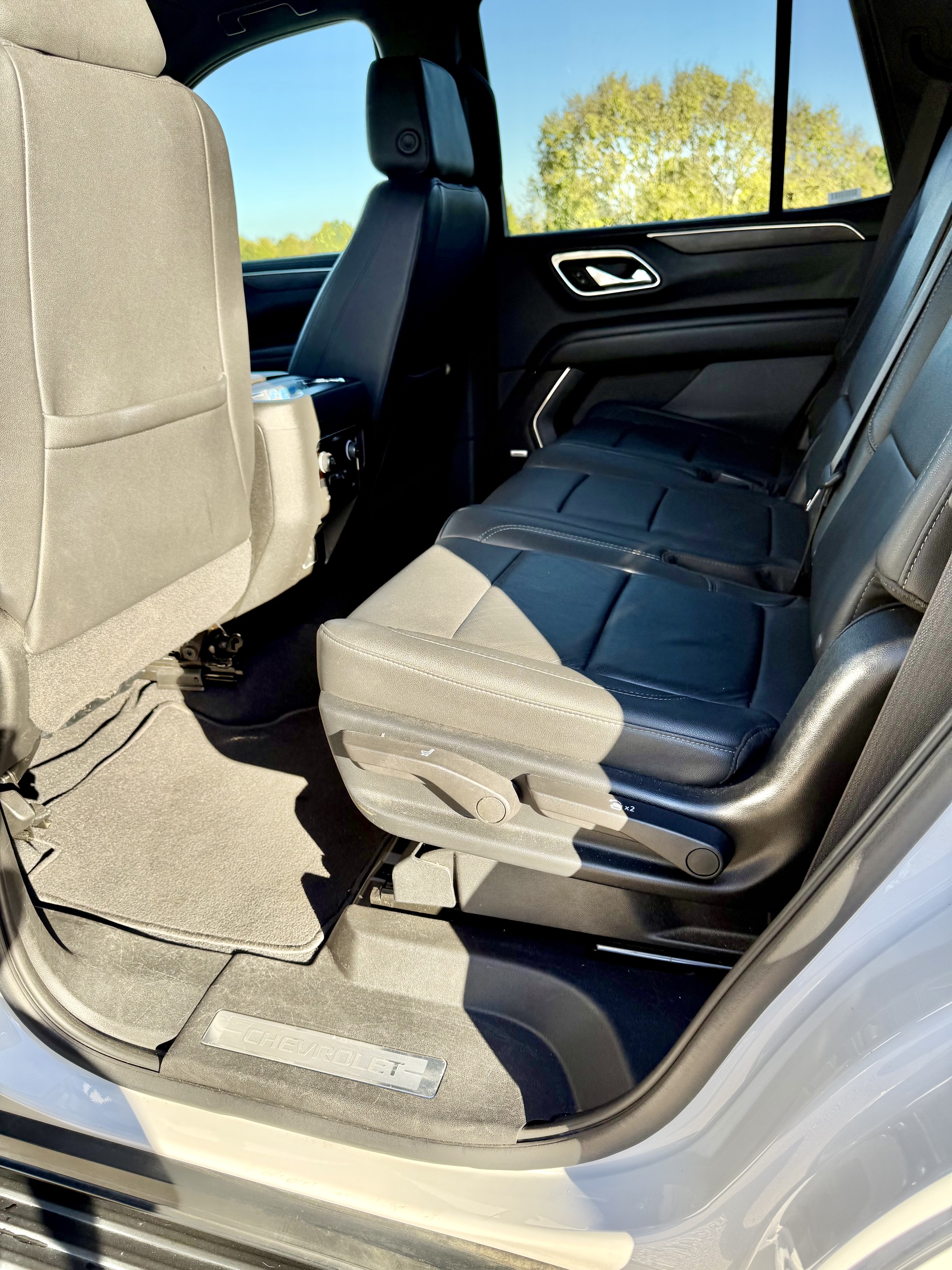 Used 2023 Chevrolet Tahoe LT AWD/4WD image 14